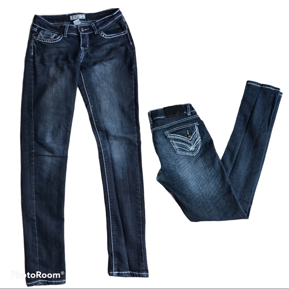 KLIP Low Rise Embellished Dark Wash Skinny Jeans / 3 / Waist 28 Inseam 32 Rise 7